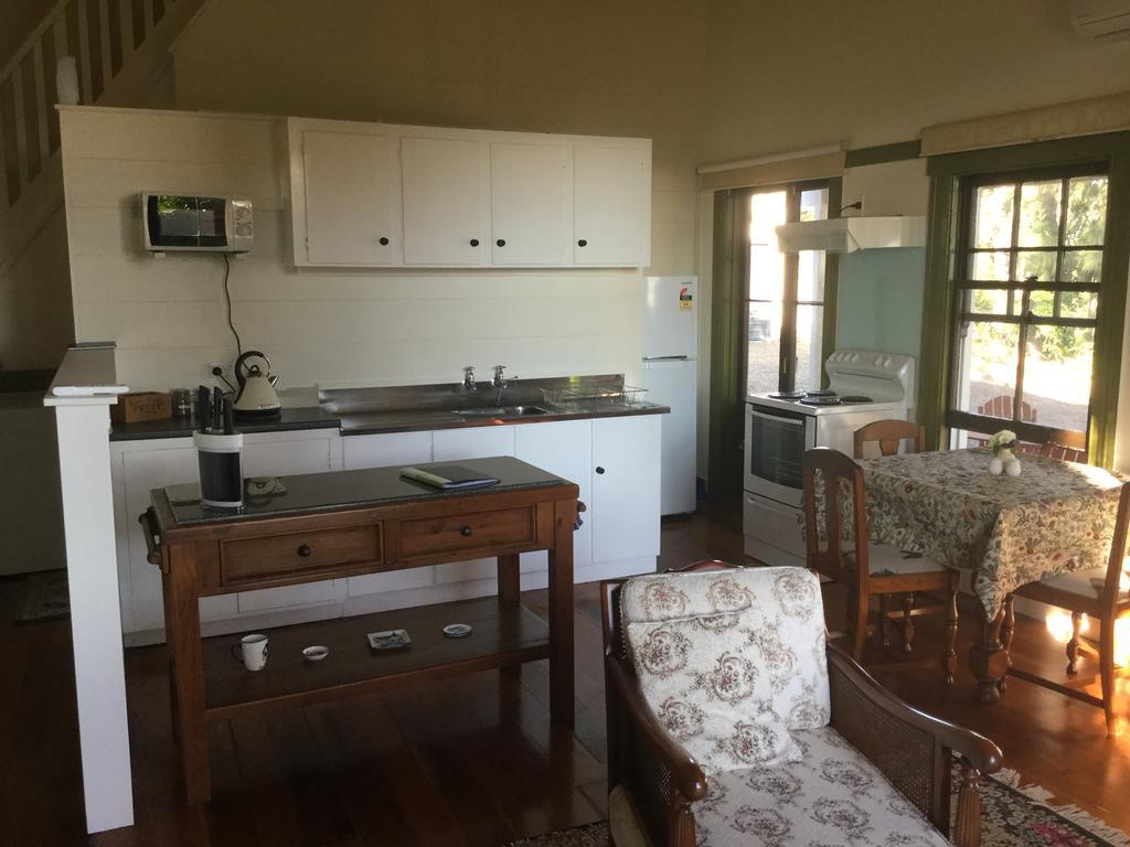 The Old School House Guest House Te Awamutu Exterior photo